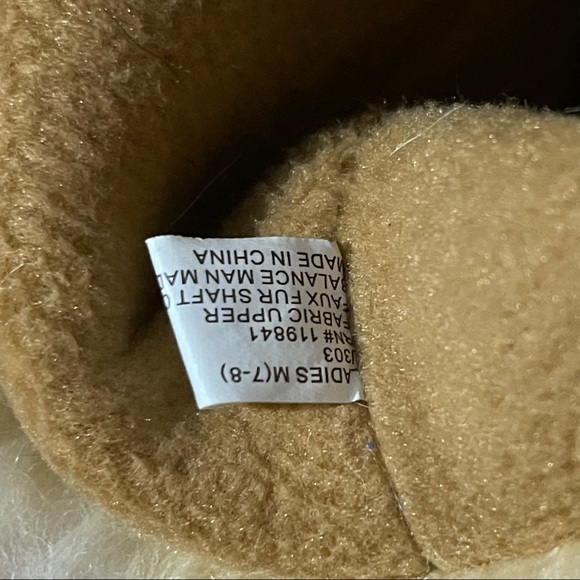 JESSICA SIMPSON || Slippers | Warm Faux Fur Indoor Boot Slippers || size M (7-8) - Picture 7 of 7